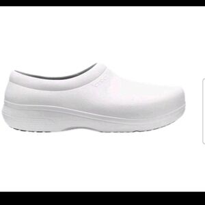 Crocs Unisex Relaxed Fit On The Clock Work Slip On Shoe Slip Resistant M4 W6